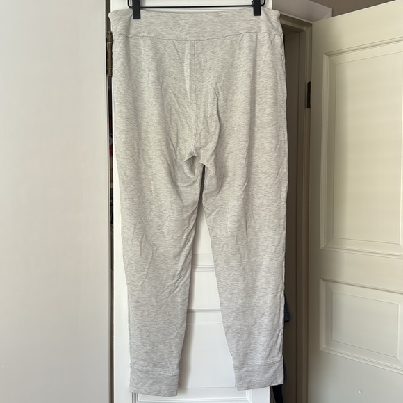 Hatch Maternity The Indoor Outdoor Joggers Oat Melange Pants size 2 - Picture 6 of 6